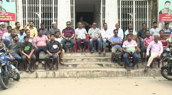 হামলার আশঙ্কায় জাপা কার্যালয়ে নেতাকর্মীদের অবস্থান
