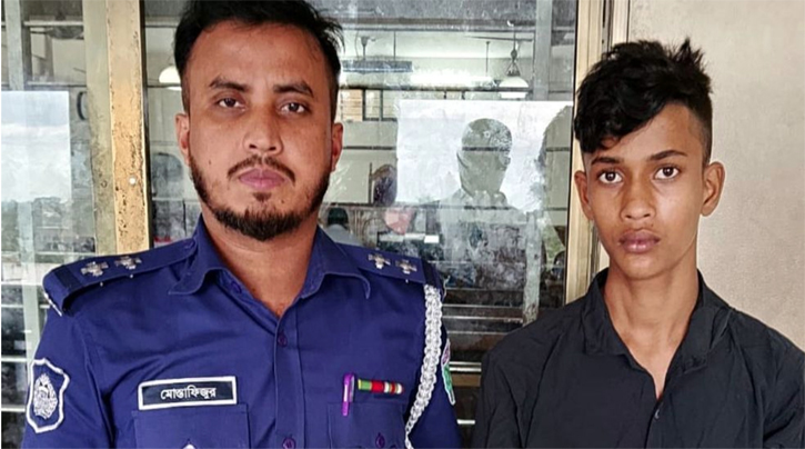 দাফনের ১৭ দিন পর কিশোরকে জীবিত উদ্ধার!