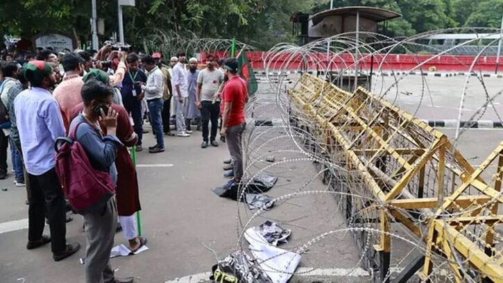 ছদ্মবেশে ধানমন্ডি ৩২-এ যাওয়ার পরিকল্পনা আ.লীগ নেতাকর্মীদের