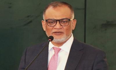 আল্লাহ বাণিজ্য উপদেষ্টাকে হায়াতে তাইয়্যেবা দান করুন