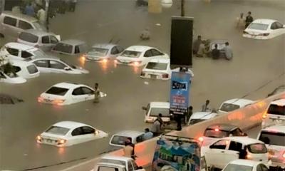 পাকিস্তানে ভয়াবহ বন্যায় মৃতের সংখ্যা বেড়ে ৭০৬