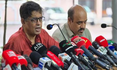 প্রধান উপদেষ্টার সঙ্গে তিন দলের বৈঠক