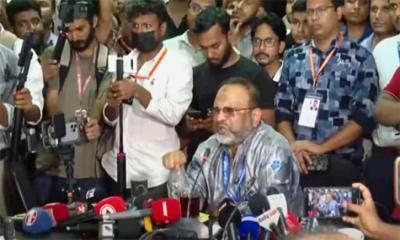 আমি কোনো দলের নই, কখনো রাজনীতি করিনি: ঢাবি উপাচার্য