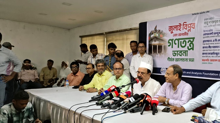 এমপি-মন্ত্রী হওয়ার জন্য পাগল হবেন না : গয়েশ্বর