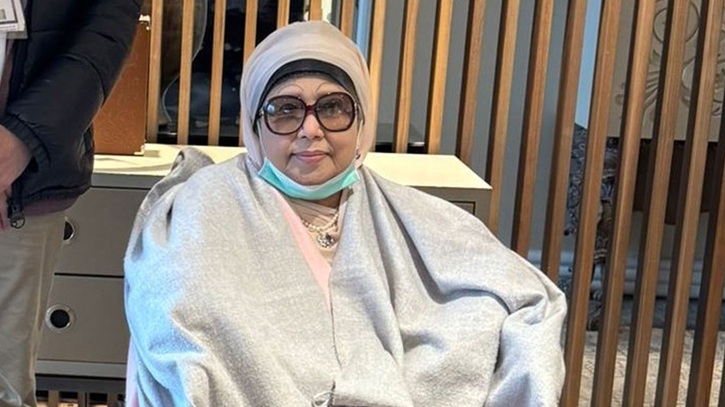 খালেদা জিয়ার আরোগ্য কামনায় মসজিদে দোয়া, উপাসনালয়ে প্রার্থনা