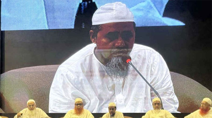 ছাত্র রাজনীতি নিয়ে বায়তুল মোকাররম খতিবের বিস্ফোরক মন্তব্য
