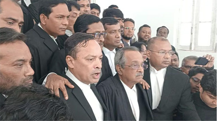 ১৫ বছর দেখেছি আপনি কত অন্যায়ের শিকার, হঠাৎ কেন ইউটার্ন