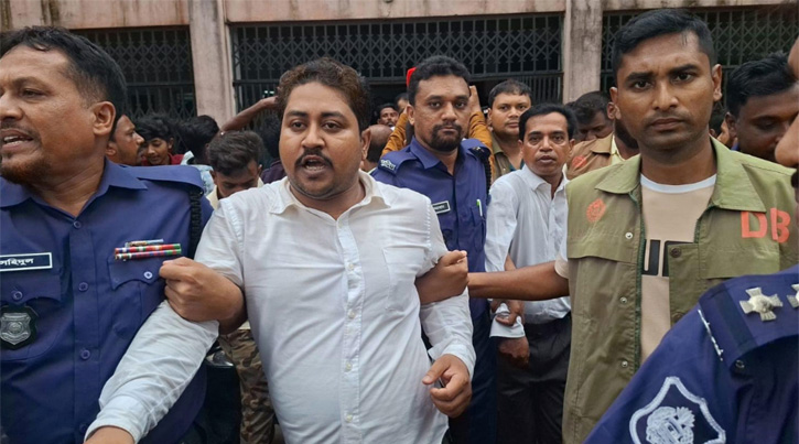 বরগুনায় বিএনপির কার্যালয় ভাঙচুরের মামলায় ১২ আইনজীবী কারাগারে