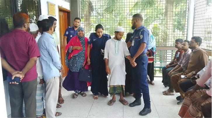 ব্যবসায়ীকে কুপিয়ে হত্যার দায়ে ৬ জনকে যাবজ্জীবন